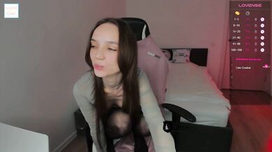 Lilith-Cain - Porn Video [Bongacams]: trembling thighs, wants to start touching pussy, radiant enchantress