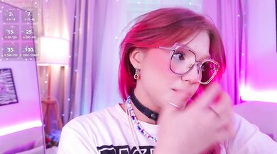 CrazyWine - Porn Video [Bongacams]: naked beauty, crazy goal, erotic hunger