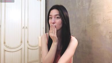 MoireFoulks - Porn Video [Cam4]: engaging host, sensual anticipation, porn live chat