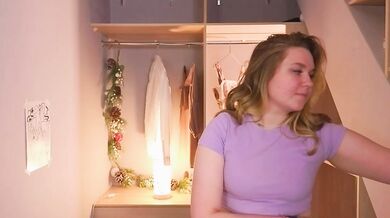LynApps - Porn Video [Cam4]: dildo fucking, voluptuous porn slut, vibrant host