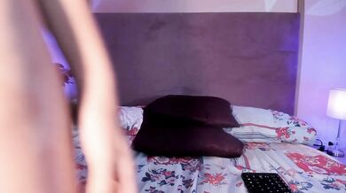 Emma_Jhons - Porn Video [Cam4]: curvaceous derriere, cum, wants to get fucked in the ass
