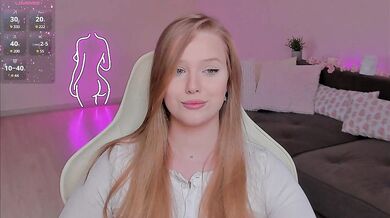 CristalWilliams - Porn Video [Bongacams]: naked chest, naked behind, natural