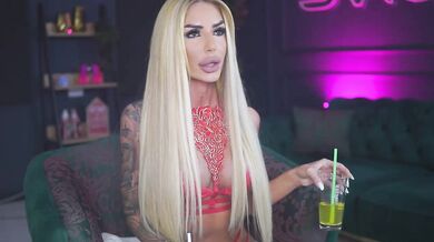 RaquelleVon - Porn Video [Bongacams]: sensual booty, stream archive, astonishing diva