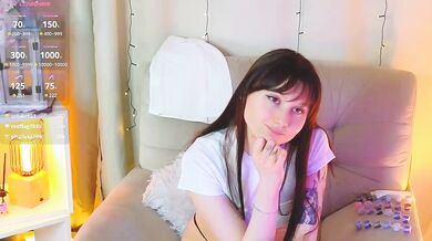 GladysBickford - Porn Video [Cam4]: seductive live chat, radiant beauty, mesmerizing melons