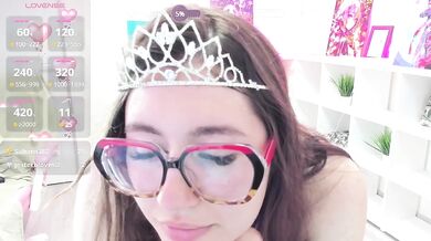Betty-Pie - Porn Video [Bongacams]: dynamic broadcaster, mesmerizing derriere, first time