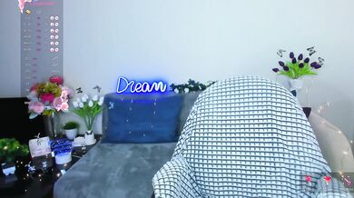 Camilla-One - Porn Video [Bongacams]: splendid model, enthusiastic entertainer, lovely décolletage