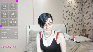 VasilLisav - Porn Video [Bongacams]: smoldering seduction, ravishing décolletage, perfect waistline