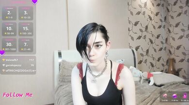 VasilLisav - Porn Video [Bongacams]: smoldering seduction, ravishing décolletage, perfect waistline