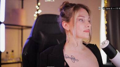 DianaMurr - Porn Video [Bongacams]: enviable beauty, webcam session, masturbation