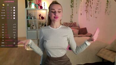 Tatachka1 - Porn Video [Bongacams]: webcast record, curvaceous hips, playful