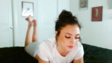 Daisyparkerxo's Chaturbate Session: Analplug & Cash Pig Action!