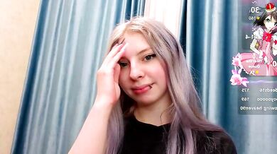 Marikorin's leaked cam show: Chaturbate video with her boots on!