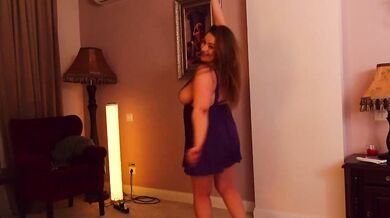 TanyaJade records herself deepthroating a cameltoe and squirting with oil-drenched big tits