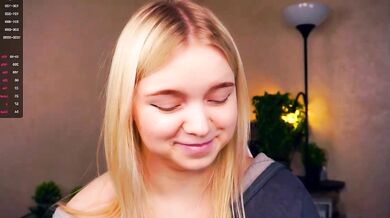 Zara creeds - Teens get wild with squirt-worthy heels in upskirt yoga