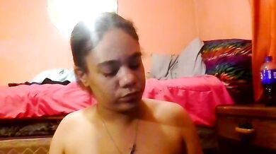Mariesissy2 goes wild with her favorite toys & takes deepthroat creampie in HD