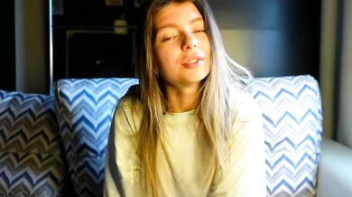 Watch passionatepainter's raw uncut cutie on Chaturbate - Patrons get a taste of her real-time action!