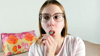 VeronaGlascock's cheap-privates cam2cam footage will make you want to jerk off as well!