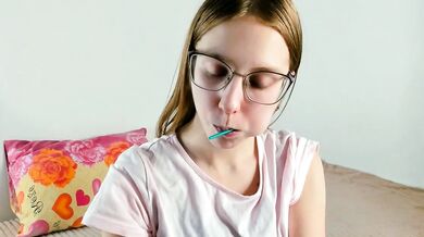 VeronaGlascock's cheap-privates cam2cam footage will make you want to jerk off as well!