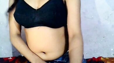 Miss_beautygirl's oily shower turns into a wild handjob and anal-toy show