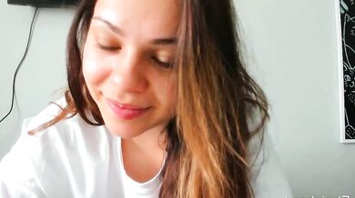 Hot Chilly - Sensual Webcam Girl Gets Naked and Shivers with Pleasure