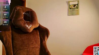 Lustful chick Lovely Booty Webcam Model hungering for hard cock