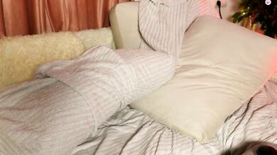 Alissa Styles shows off her stunning assets in a wild cam show