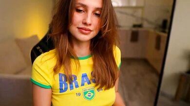 Ravishing Booty Electrics Playful Gets Nude Leaks & Fulfills Ravishing Role