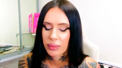 MaryVegas69's petite body twerks with nipple-tied fingers while getting her tight ass drilled by cheap white dude