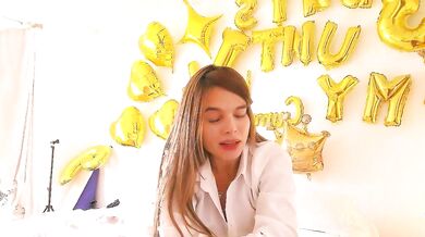 Kendalltyler's seductive talents will blow your mind with her naked homemade video