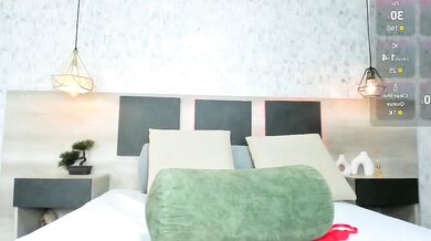 Lili Foxy's seductive moves in hot cam show - electricity, cam, and more!