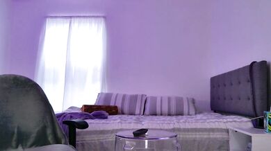 Cherryvonfairy's first time on camera - a sensual booty session with Talented self-timer