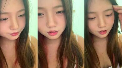 Xiaomimi985 gets naughty with her huge ass & titties in a hot oil-show