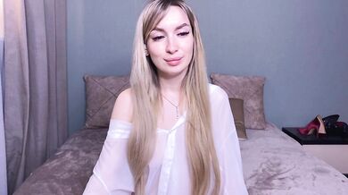 x-----x - Porn Video [Bongacams]: stunning glutes, ecstatic surrender, talented content creator