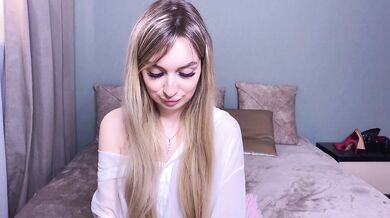 x-----x - Porn Video [Bongacams]: stunning glutes, ecstatic surrender, talented content creator