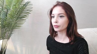 Maribett - Porn Video [Bongacams]: voluptuous décolletage, sensual cleavage, webcam snapshot