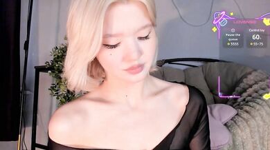 milli-sunrise - Porn Video [Bongacams]: mesmerizing allure, sexy physique, alluring bust