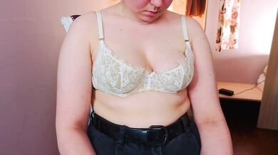 LynApps - Porn Video [Cam4]: seductive pleasure, teasing webcam goddess, step daughter