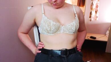 LynApps - Porn Video [Cam4]: seductive pleasure, teasing webcam goddess, step daughter