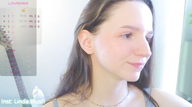 linpie - Porn Video [Bongacams]: popular internet personality, live recording, alluring enchantress