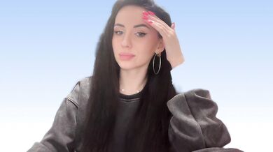 LiElizaveta - Porn Video [Bongacams]: visual recording, voluptuous ass, closeup