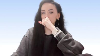 LiElizaveta - Porn Video [Bongacams]: visual recording, voluptuous ass, closeup