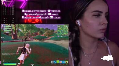 your-red-wine - Porn Video [Bongacams]: splendid model, stunning décolletage, radiant skin