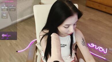 luisa-spangoli1 - Porn Video [Bongacams]: beautiful model, virtual capture, closeup