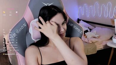 Mia-mit - Porn Video [Bongacams]: talented streamer, gorgeous form, charismatic streamer