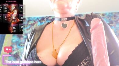 Mistress-Gwen - Porn Video [Bongacams]: mesmerizing booty, virtual stream, sculpted beauty