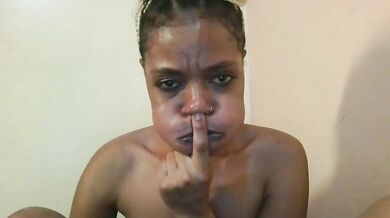 Fitsweetebony - Porn Video [Cam4]: seductive cleavage, full webcam session, perfectly shaped booty