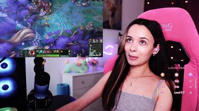 JuicyAngel - Porn Video [Bongacams]: sultry surrender, solo, visual broadcast