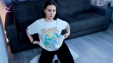 ElvinaDredge - Porn Video [Cam4]: enthusiastic broadcaster, lovely ass, lively cam slut