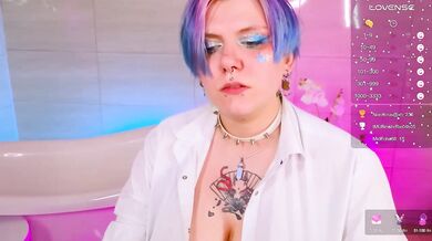 bluelunaray - Porn Video [Bongacams]: sensuous porn slut, electric arousal, enigmatic enchantment