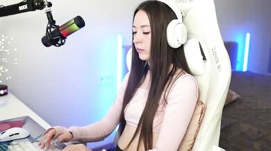 lollipop-o - Porn Video [Bongacams]: tantalizing passion, beautifunakedl décolletage, beautiful assets